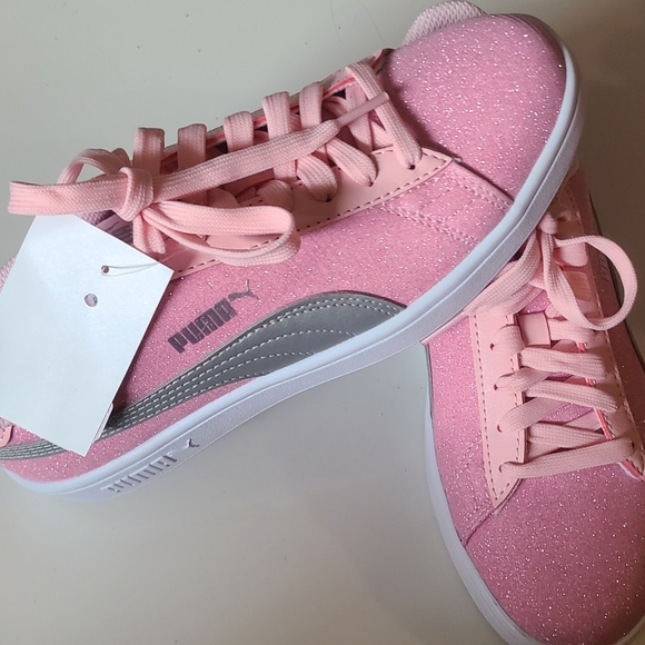 New Teens Puma Size 5 - Picture 2 of 7